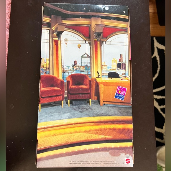 1999 Rosie O’Donnell Barbie Collectible - NIB - Picture 5 of 9